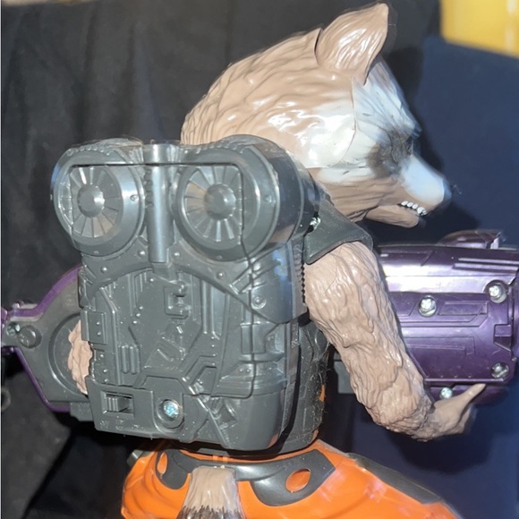 Marvel Lip Smacking Rocket The Racoon - Picture 3 of 4